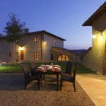 Agriturismo con maneggio e piscina, con appartamenti e camere romantiche: Podere le Rondini